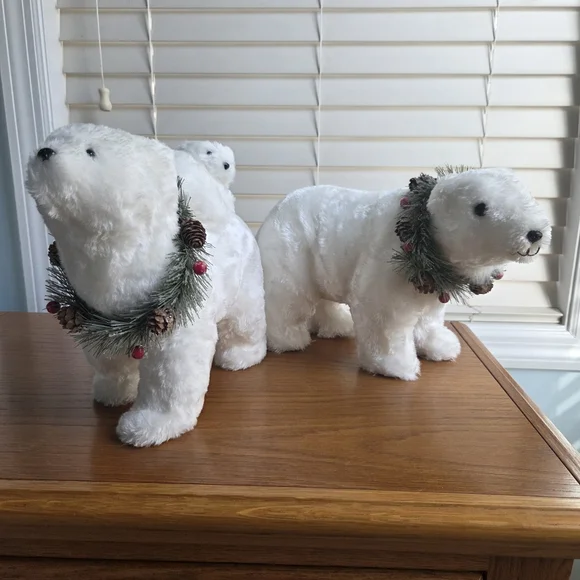 Polar Bear Family W/ Cub Riding Mama - Winter Wildlife Decor - Picture 2 of 13